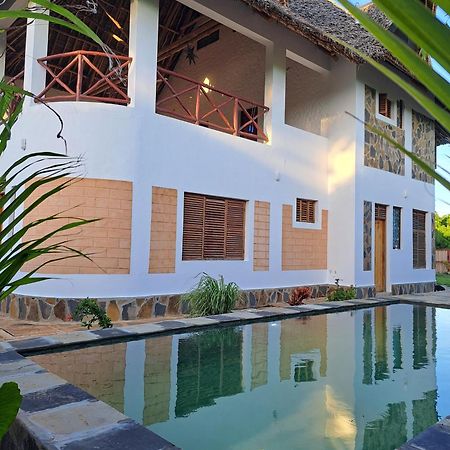 Bed and Breakfast Diani Yoga Barn Ukunda Exterior foto